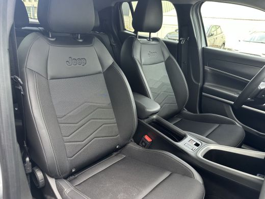 Jeep Avenger 110PK e-Hybrid e-DCT6 Summit (Elektr. achterklep - Navigatie - Camera - PDC) ActivLease financial lease