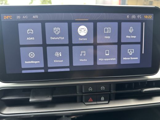 Jeep Avenger 110PK e-Hybrid e-DCT6 Summit (Elektr. achterklep - Navigatie - Camera - PDC) ActivLease financial lease
