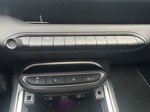 Jeep Avenger 110PK e-Hybrid e-DCT6 Summit (Elektr. achterklep - Navigatie - Camera - PDC) ActivLease financial lease