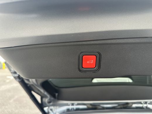 Jeep Avenger 110PK e-Hybrid e-DCT6 Summit (Elektr. achterklep - Navigatie - Camera - PDC) ActivLease financial lease