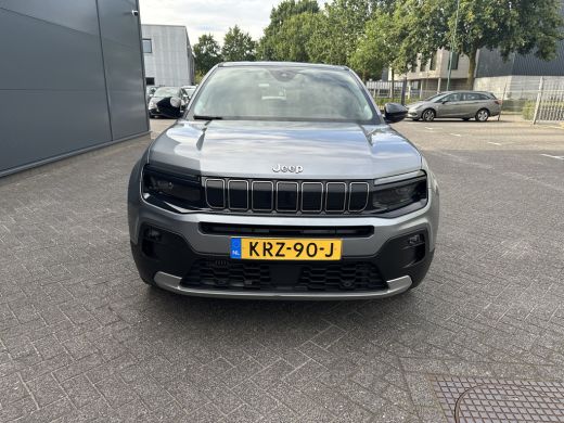 Jeep Avenger 110PK e-Hybrid e-DCT6 Summit (Elektr. achterklep - Navigatie - Camera - PDC) ActivLease financial lease
