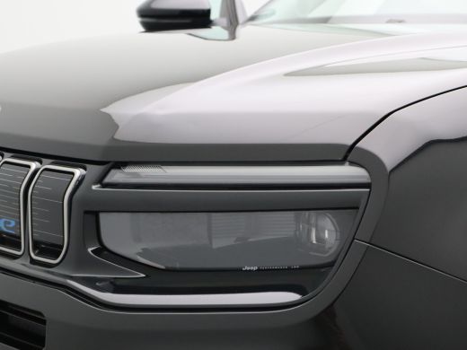 Jeep Avenger 1st Edition 54 kWh SOH 95% | Stoelverwarming | Camera | Parkeersensoren Voor en Achter | Apple Ca... ActivLease financial lease
