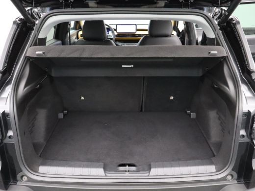 Jeep Avenger 1st Edition 54 kWh SOH 95% | Stoelverwarming | Camera | Parkeersensoren Voor en Achter | Apple Ca... ActivLease financial lease