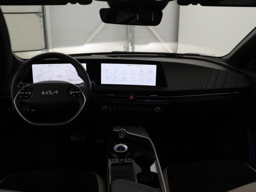 Kia EV6 | SOH 93,5% | Panoramadak | Stuur en stoelverwarming | Stoelverkoeling | Adaptive cruise | Lane a... ActivLease financial lease