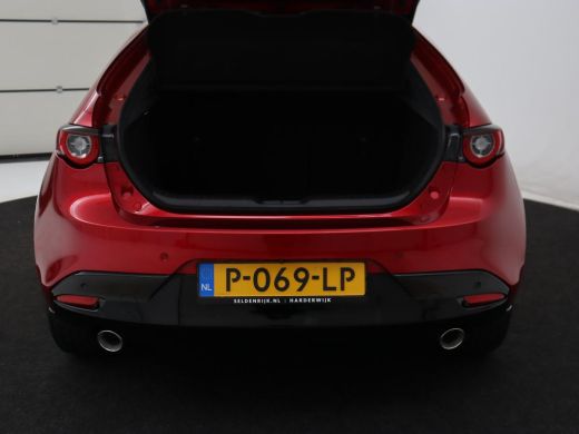 Mazda 3 2.0 e-SkyActiv-X M Hybrid 186 Comfort | Stoelverwarming | Head-Up | Adaptive cruise | Carplay | C... ActivLease financial lease