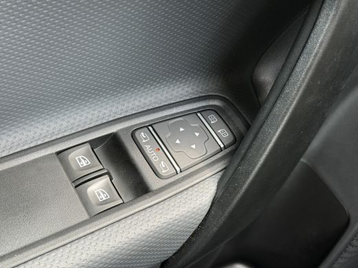 Mercedes-Benz eCitan Pro 51kWh 122PK Nieuw! L1 Elektrisch 300km WLTP 75KW Snelladen Climate Control Cruise Control Car... ActivLease financial lease