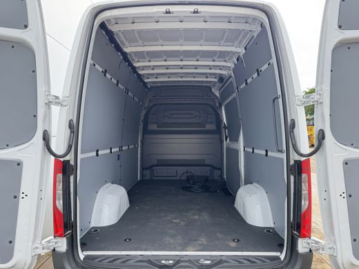 Mercedes-Benz eSprinter 314 Pro 81kWh L2H2 313km WLTP 2000kg Trekvermogen 115kw Snelladen Adaptieve Cruise Widescreen Camera ActivLease financial lease