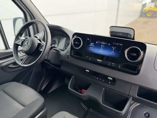 Mercedes-Benz eSprinter 314 Pro 81kWh L2H2 313km WLTP 2000kg Trekvermogen 115kw Snelladen Adaptieve Cruise Widescreen Camera ActivLease financial lease