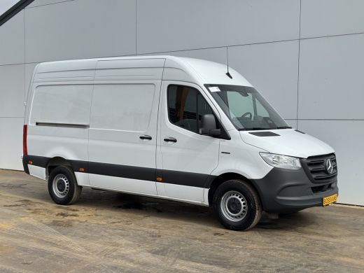 Mercedes-Benz eSprinter 314 Pro 81kWh L2H2 313km WLTP 2000kg Trekvermogen 115kw Snelladen Adaptieve Cruise Widescreen Camera ActivLease financial lease