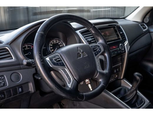 Mitsubishi L200 4X4 | Camera | Cruise | 1e Eigenaar | Airco | Trekhaak ActivLease financial lease