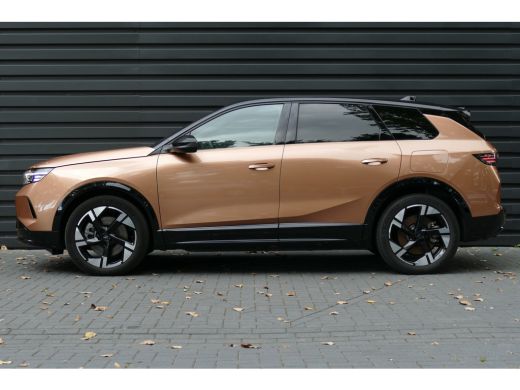 Opel Grandland EV 73KWH 213PK GS AUTOMAAT / CAMERA V+A / PANO.DAK / STOEL-STUURVERWARMING / CARPLAY / SOH 96,25%... ActivLease financial lease