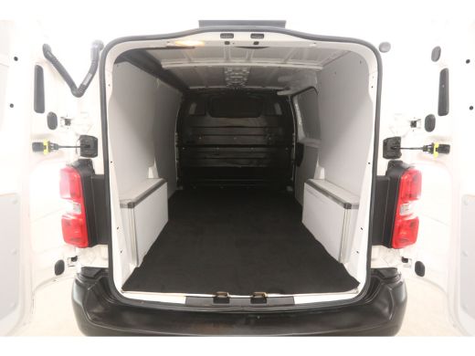 Opel Vivaro-e L2H1 75 kWh Long Range | Snelladen | SOH 96% | 3 Zits | Airco | Cruise | Carplay | Parkeersens. ActivLease financial lease