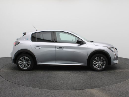 Peugeot e-208 EV Allure 50 kWh | SOH 93% | Carplay | Cruise | Parkeersensoren | Clima | ActivLease financial lease