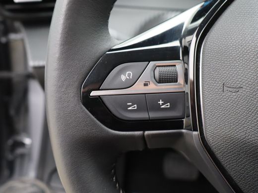 Peugeot e-208 EV Allure 50 kWh | SOH 93% | Carplay | Cruise | Parkeersensoren | Clima | ActivLease financial lease