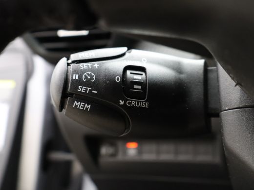 Peugeot e-208 EV Allure 50 kWh | SOH 93% | Carplay | Cruise | Parkeersensoren | Clima | ActivLease financial lease