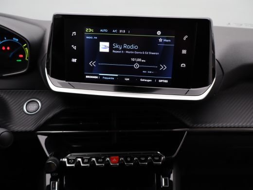 Peugeot e-208 EV Allure 50 kWh | SOH 93% | Carplay | Cruise | Parkeersensoren | Clima | ActivLease financial lease