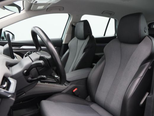Skoda Enyaq iV 60 180 Pk | Stoel/Stuurverwarming | Adaptive Cruise | Camera | Warmtepomp | Half Leer | CarPlay |... ActivLease financial lease
