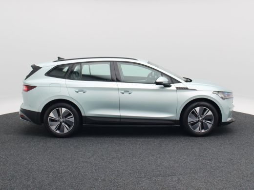Skoda Enyaq iV 60 180 Pk | Stoel/Stuurverwarming | Adaptive Cruise | Camera | Warmtepomp | Half Leer | CarPlay |... ActivLease financial lease