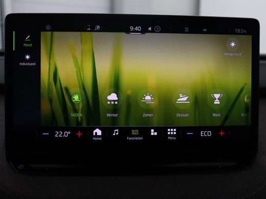 Skoda Enyaq iV | SOH 93,2% | Cruise control | Carplay | Navigatie | Camera | Park assist | Sfeerverlichting | Vi... ActivLease financial lease