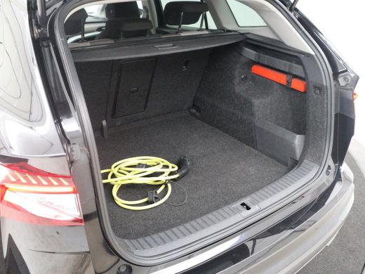 Skoda Enyaq iV | SOH 93,2% | Cruise control | Carplay | Navigatie | Camera | Park assist | Sfeerverlichting | Vi... ActivLease financial lease