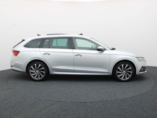 Skoda Octavia Combi 1.0 TSI Business Edition Plus | Panodak | Trekhaak elk. wegkl. | Camera | Elk. A-klep | Pri... ActivLease financial lease