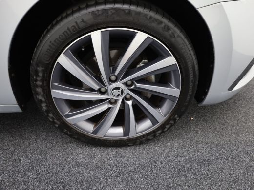 Skoda Octavia Combi 1.0 TSI Business Edition Plus | Panodak | Trekhaak elk. wegkl. | Camera | Elk. A-klep | Pri... ActivLease financial lease