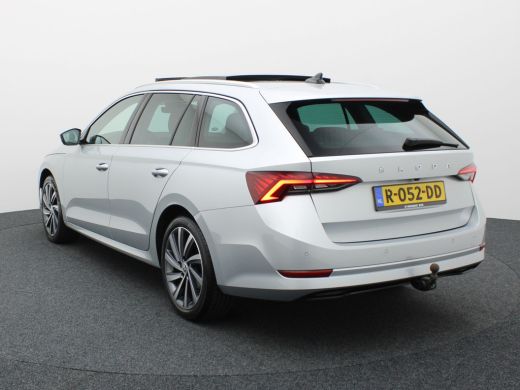 Skoda Octavia Combi 1.0 TSI Business Edition Plus | Panodak | Trekhaak elk. wegkl. | Camera | Elk. A-klep | Pri... ActivLease financial lease