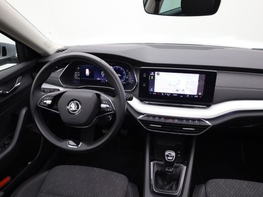 Skoda Octavia Combi 1.0 TSI Business Edition Plus | Panodak | Trekhaak elk. wegkl. | Camera | Elk. A-klep | Pri... ActivLease financial lease