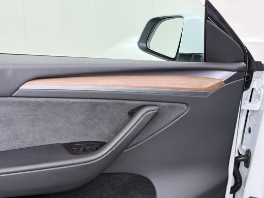 Tesla Model Y Long Range AWD 75 kWh VAN:42.900,- VOOR:39.877,- UW HERFSTVOORDEEL:3.023,- SOH 94,8% | TESLA FABR... ActivLease financial lease