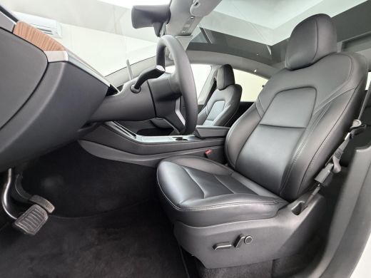 Tesla Model Y Long Range AWD 75 kWh VAN:42.900,- VOOR:39.877,- UW HERFSTVOORDEEL:3.023,- SOH 94,8% | TESLA FABR... ActivLease financial lease
