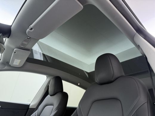 Tesla Model Y Long Range AWD 75 kWh VAN:42.900,- VOOR:39.877,- UW HERFSTVOORDEEL:3.023,- SOH 94,8% | TESLA FABR... ActivLease financial lease