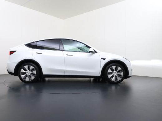 Tesla Model Y Long Range AWD 75 kWh VAN:42.900,- VOOR:39.877,- UW HERFSTVOORDEEL:3.023,- SOH 94,8% | TESLA FABR... ActivLease financial lease