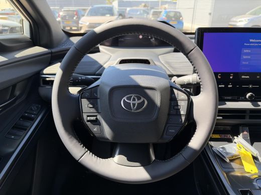 Toyota C-HR+ First Edition 77 kWh ActivLease financial lease