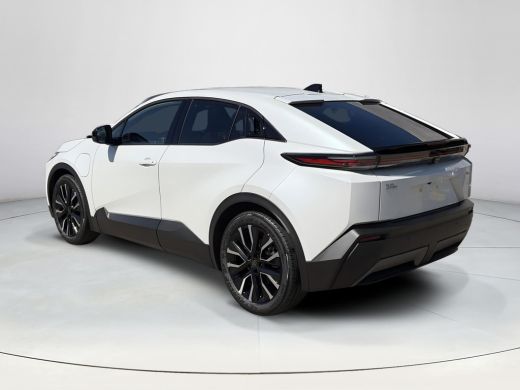 Toyota C-HR+ First Edition 77 kWh ActivLease financial lease