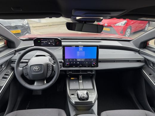 Toyota C-HR+ First Edition 77 kWh ActivLease financial lease