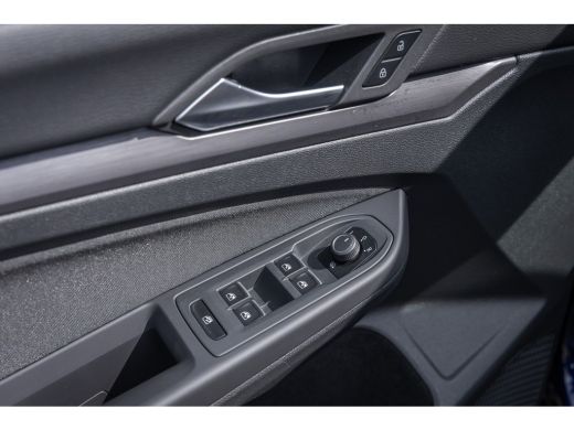 Volkswagen Golf 1.5 eTSI Style | Apple Carplay/Android Auto | Elektrische bedienbare/ Massage/Geheugen Stoelen | ... ActivLease financial lease