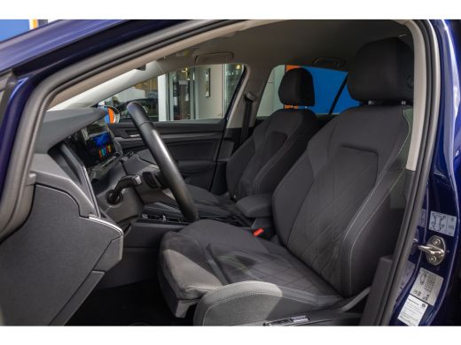 Volkswagen Golf 1.5 eTSI Style | Apple Carplay/Android Auto | Elektrische bedienbare/ Massage/Geheugen Stoelen | ... ActivLease financial lease