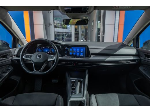 Volkswagen Golf 1.5 eTSI Style | Apple Carplay/Android Auto | Elektrische bedienbare/ Massage/Geheugen Stoelen | ... ActivLease financial lease
