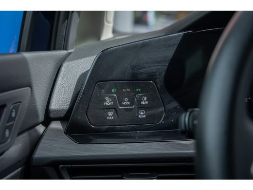 Volkswagen Golf 1.5 eTSI Style | Apple Carplay/Android Auto | Elektrische bedienbare/ Massage/Geheugen Stoelen | ... ActivLease financial lease
