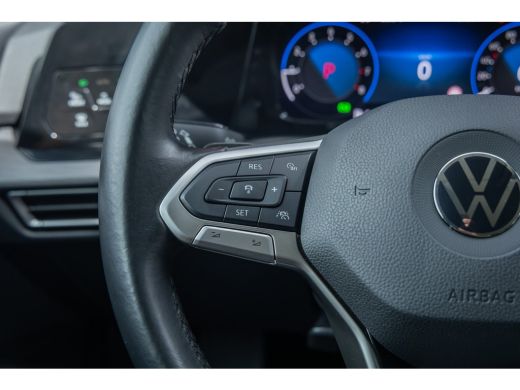 Volkswagen Golf 1.5 eTSI Style | Apple Carplay/Android Auto | Elektrische bedienbare/ Massage/Geheugen Stoelen | ... ActivLease financial lease