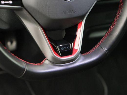 Volkswagen ID. Buzz GTX 4MOTION 79 kWh & 340 Pk | Trekhaak | Carplay | Cruise | Schuifdeuren L+R | Elektrische Stoele... ActivLease financial lease