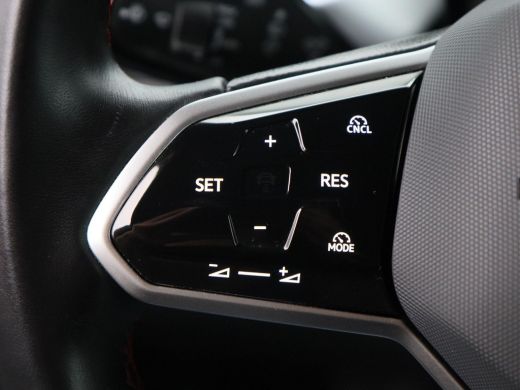 Volkswagen ID. Buzz GTX 4MOTION 79 kWh & 340 Pk | Trekhaak | Carplay | Cruise | Schuifdeuren L+R | Elektrische Stoele... ActivLease financial lease