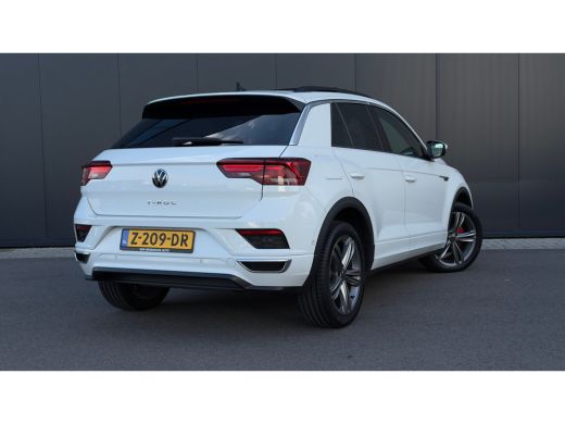 Volkswagen T-Roc 1.5 TSI Sport Business R | Panoramadak | Camera | Apple Carplay/Android Auto | Dodehoek | Stoelve... ActivLease financial lease