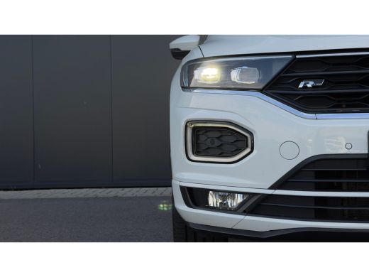 Volkswagen T-Roc 1.5 TSI Sport Business R | Panoramadak | Camera | Apple Carplay/Android Auto | Dodehoek | Stoelve... ActivLease financial lease