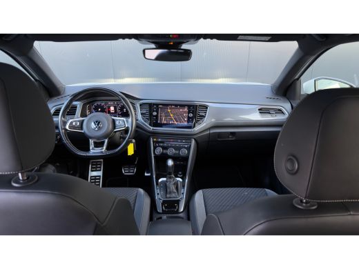 Volkswagen T-Roc 1.5 TSI Sport Business R | Panoramadak | Camera | Apple Carplay/Android Auto | Dodehoek | Stoelve... ActivLease financial lease