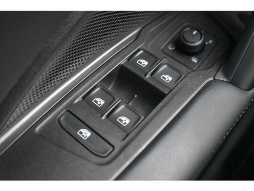 Volkswagen Tayron 1.5 eHybrid 204PK Life Edition | ACC | Navigatie Discover Achteruitrijcamera | Apple Carplay & An... ActivLease financial lease