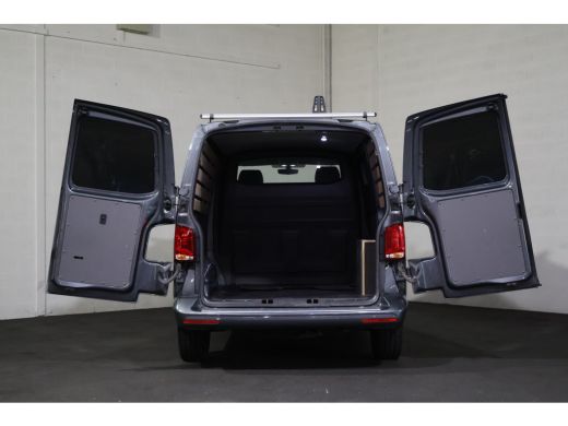 Volkswagen Transporter 2.0 TDI Bulli L1 H1 Automaat Leer Led 54dkm ActivLease financial lease