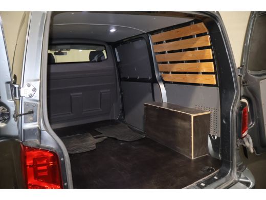 Volkswagen Transporter 2.0 TDI Bulli L1 H1 Automaat Leer Led 54dkm ActivLease financial lease