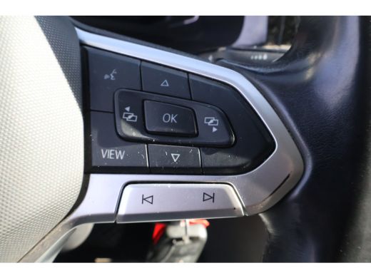 Volkswagen Transporter 2.0 TDI Bulli L1 H1 Automaat Leer Led 54dkm ActivLease financial lease