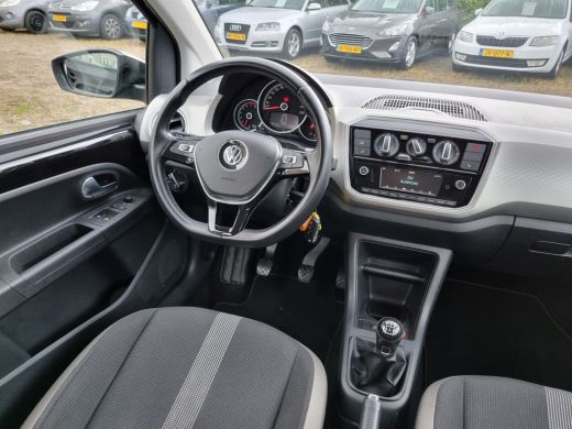 Volkswagen up! 1.0 BMT high up! ✅5-DEURS ✅COMPLETE AUTO ActivLease financial lease